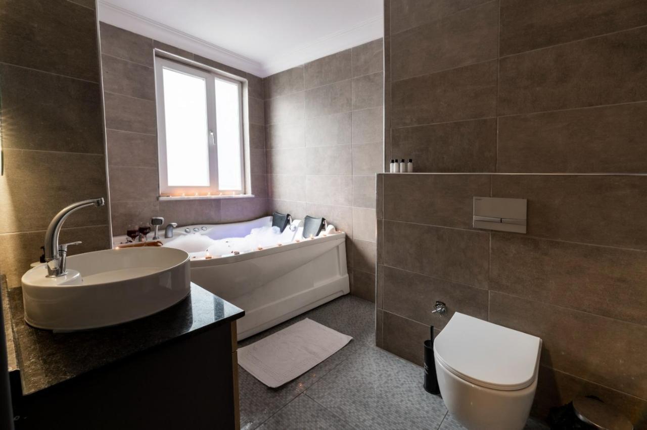 Arena Luxury Suites Hotel Istanboel Buitenkant foto